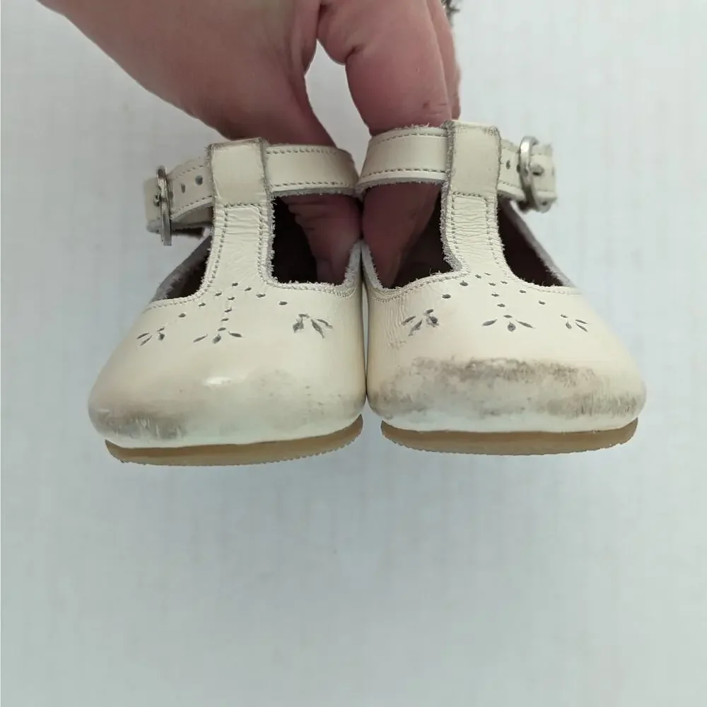 Adelisa & Co. Cream Catarina Mary Jane Size 20/5 Leather Hard Sole Shoes